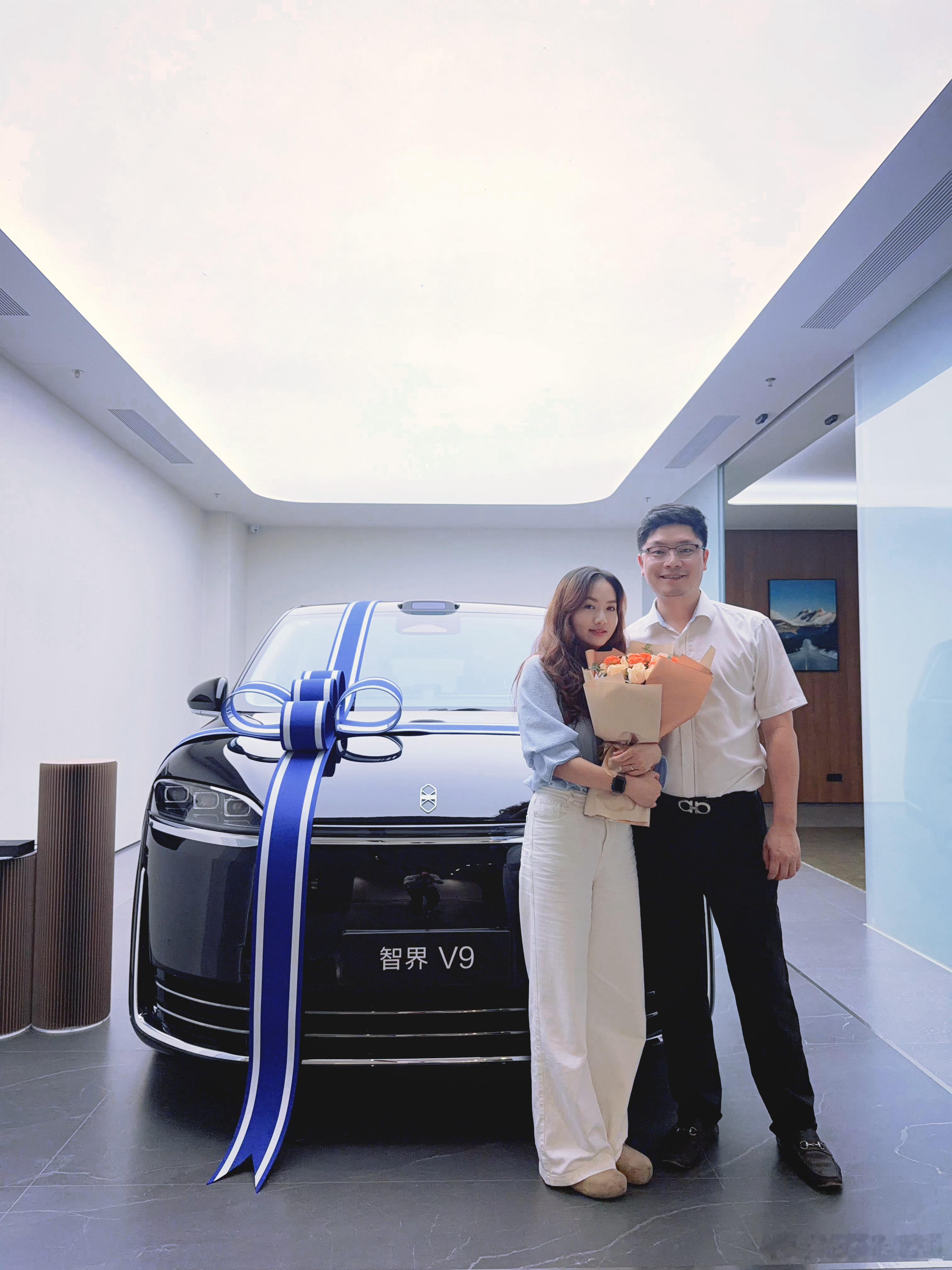 喜提新车，交付中心的小哥拍得真不错哈哈哈 ​