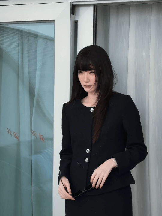 江疏影瘦了直播中发现江疏影真的瘦了好多！不仅身形曼妙，整个人的精气神也提起来了。