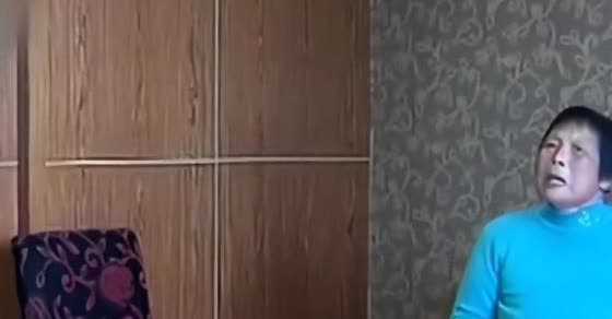 白嫖上瘾了！1977年一女子嫌弃丈夫长相，配不上自己的沉鱼落雁之姿数次要