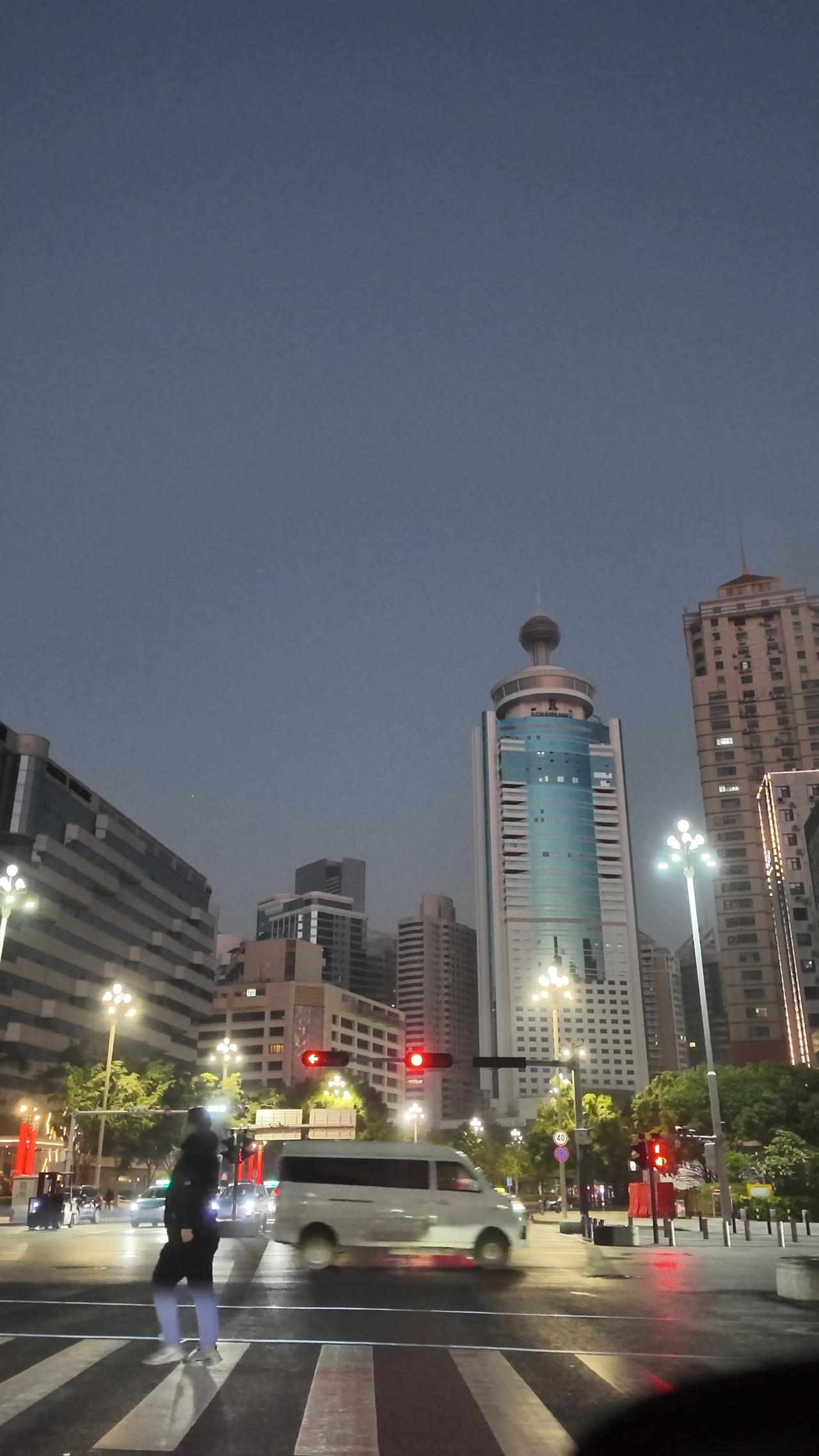 有没有发现一个规律：市场上最惨的永远是“追涨杀跌”的人？ 5年后，注定有一批人会