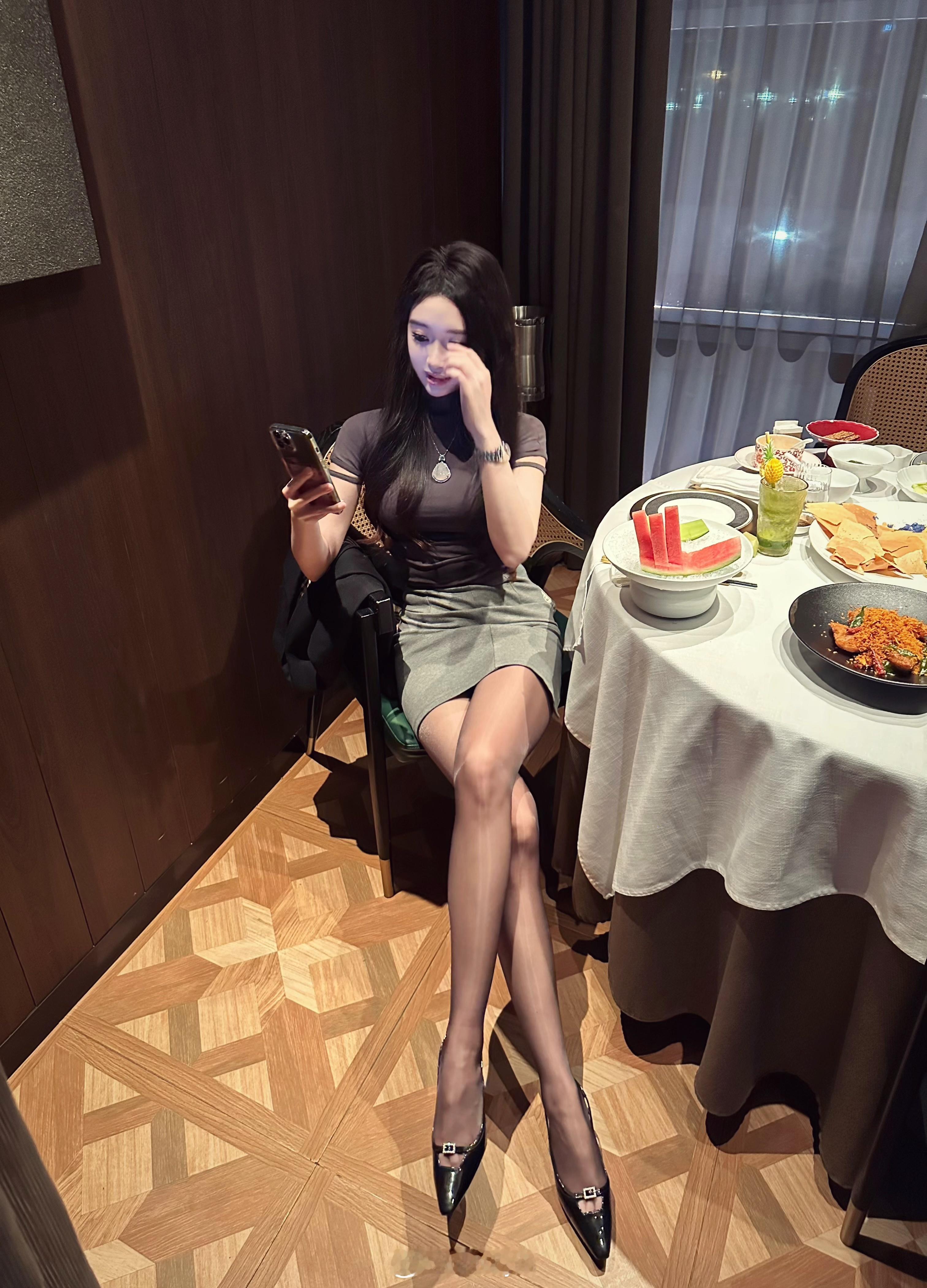 漂亮饭日常分享诱桃丝袜炒菜专用让想象失控​​​