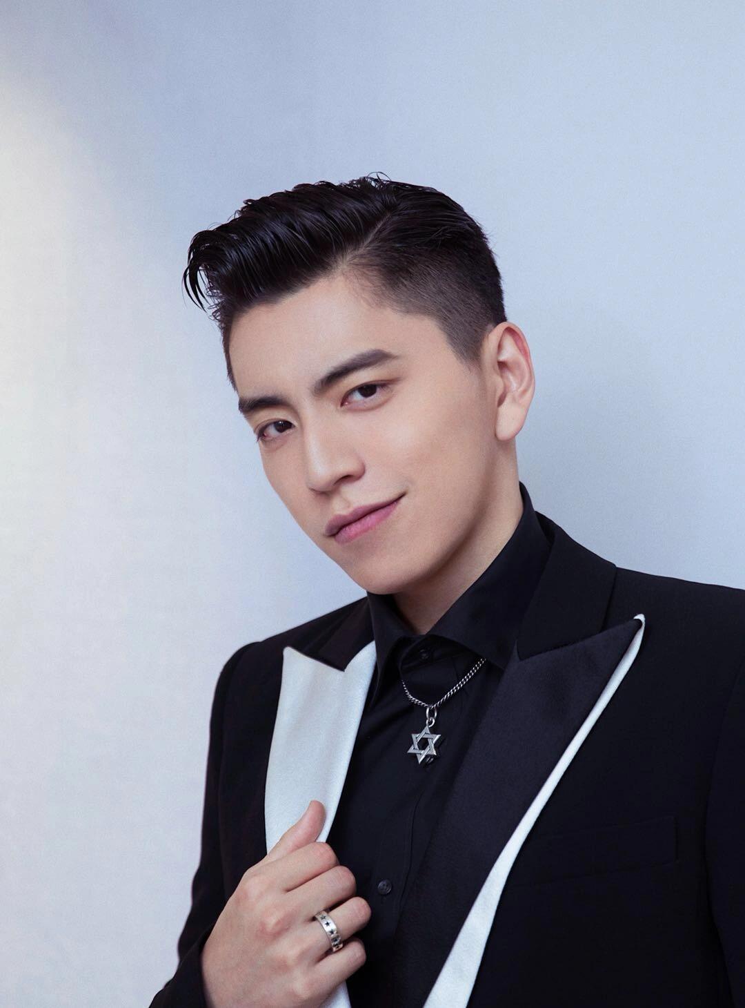 王大陆与前任女友：爱情与利益的纠葛