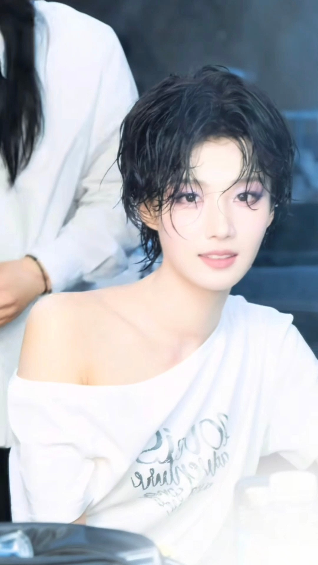 卢昱晓这个短发造型帅的我眼前一亮又一亮啊啊啊卢昱晓短发湿发造型卢昱晓短发造型