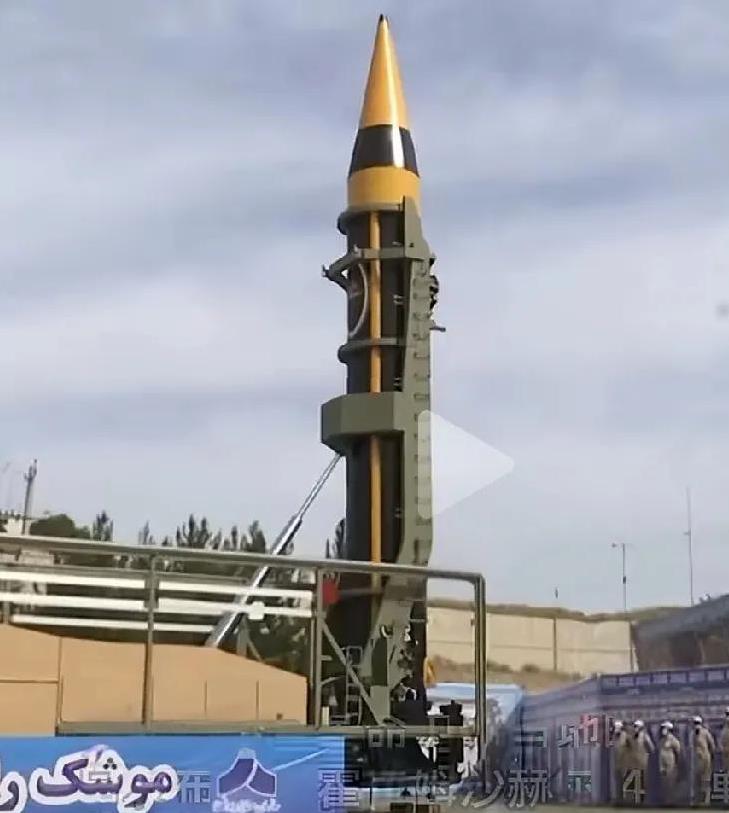美国打击伊朗的行动改口了，美国的心里可能正在犯嘀咕，美国能不能取得大胜呢？因为关