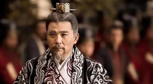 刘裕临终清清楚楚看着长子刘义符整日嬉游，半点无心打理国事，最后还是把帝位交到他手