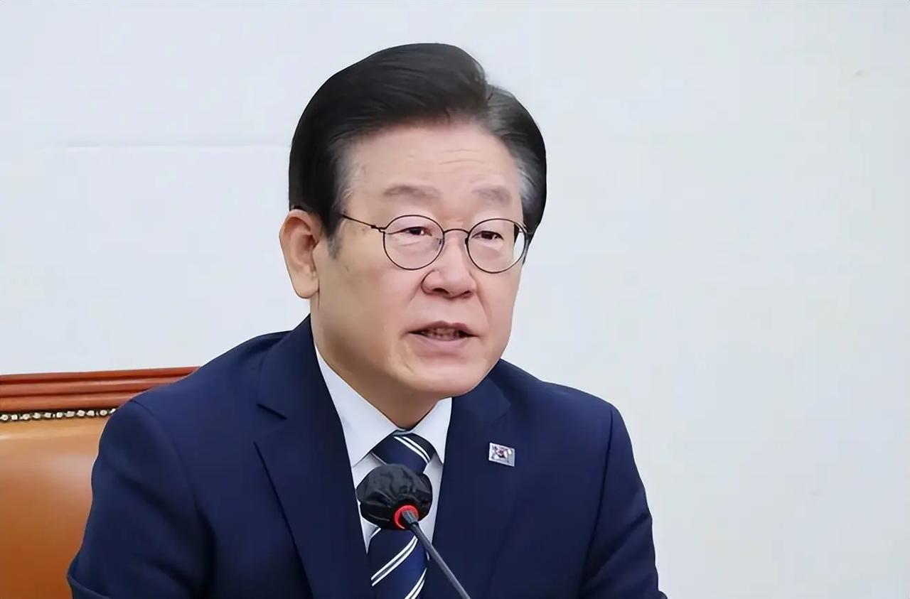 李在明终于承认了那个残酷的事实：被切断了北上通道的韩国，就是一个随时会枯竭的“孤