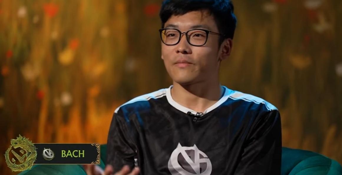 PGL期间，巴哥接受采访巴哥接受采访说兄弟们找他打，他就复出了，没想到这个比