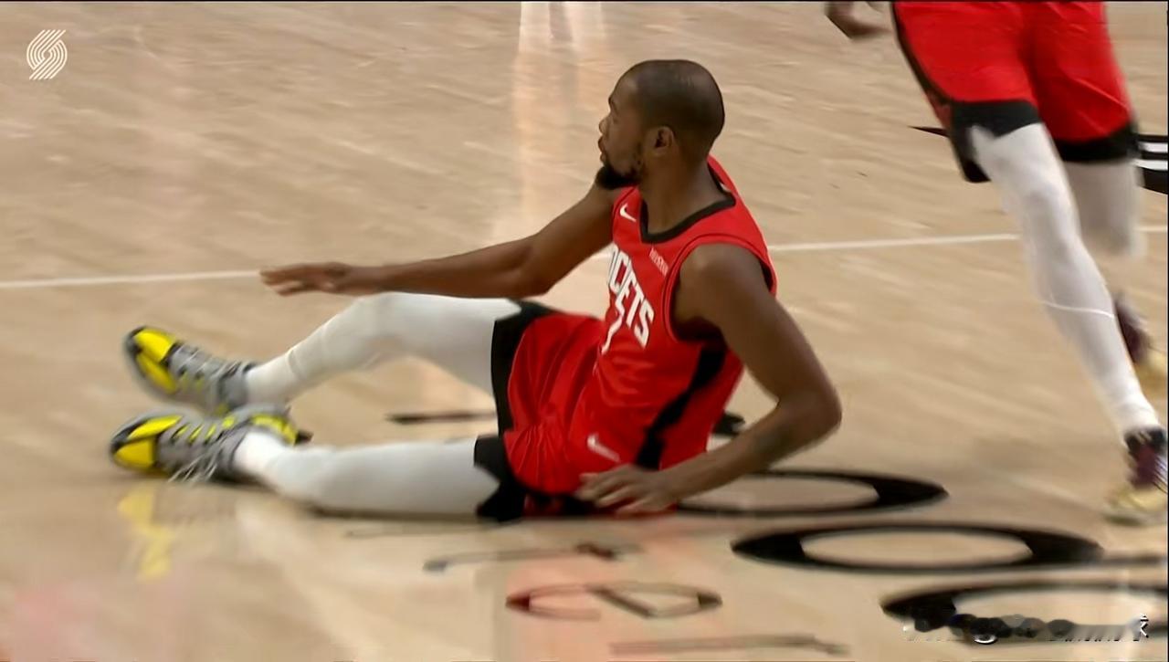 火箭老将杜兰特真是太让人意外了了！在今天火箭客场挑战开拓者的比赛中，目前双方的上