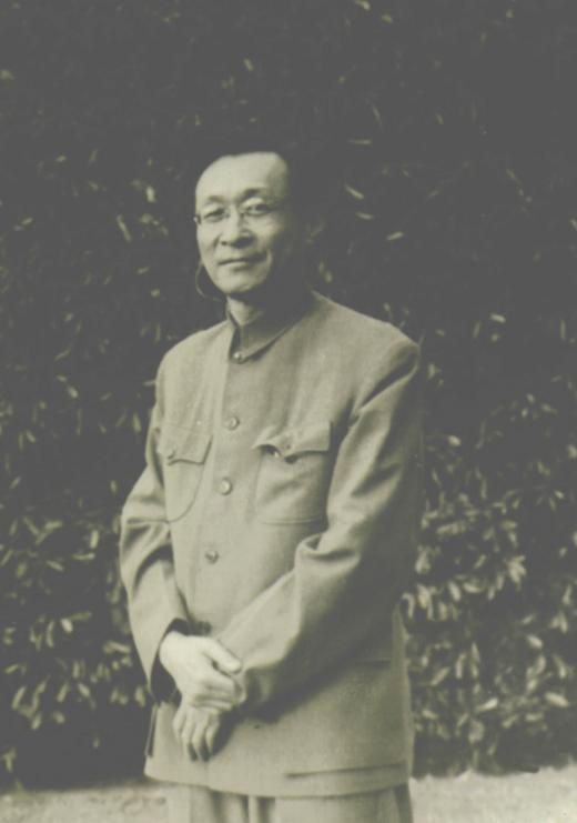 新中国成立后，张闻天问王稼祥：我始终想不明白，湘江战役后我军只剩3万余人，凭