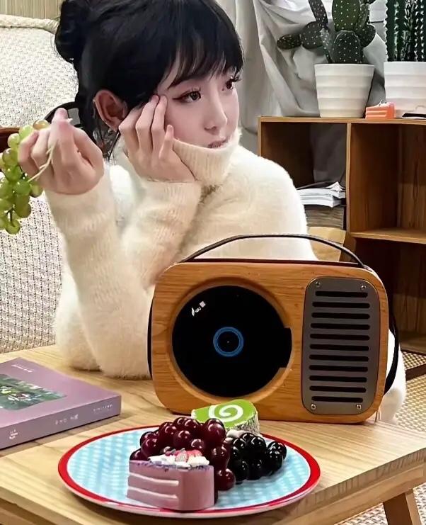 湖北一姑娘，参加啤酒挑战赛，喝了七瓶啤酒去世。大家警醒吧！说是麦克雷。度数很高。