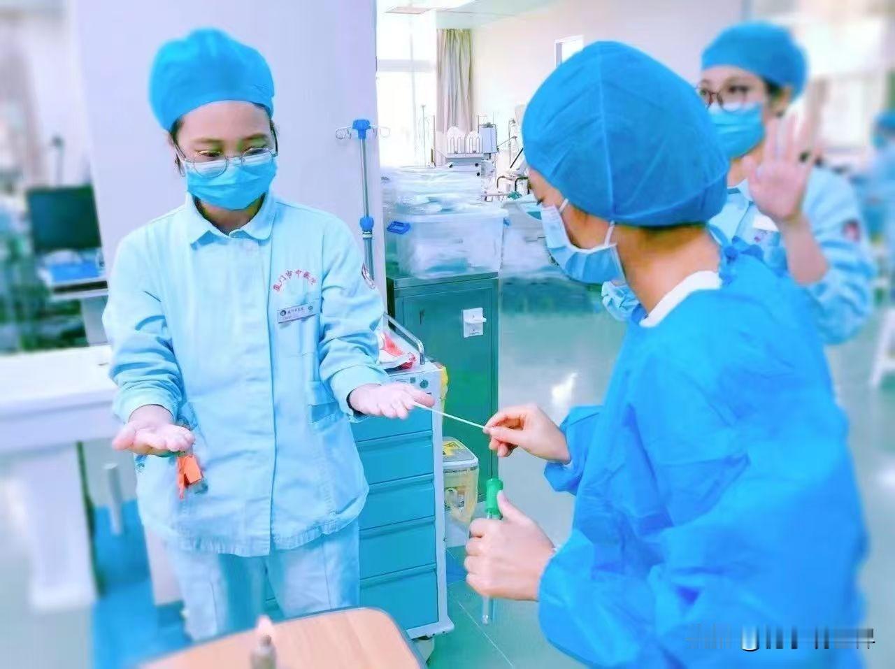 骨折后喝大骨汤到底好不好？要注意哪些膳食营养？骨折是不少人碰到过