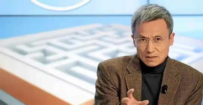 公知们有一个执拗的认知，就是认为缺了他们这群“觉醒者”的批判，中国就无法进步和发
