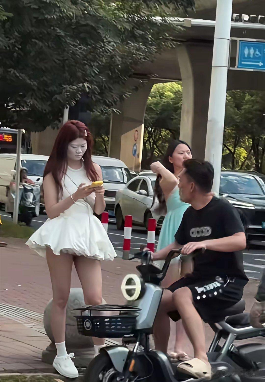 这化妆化的真的好看吗