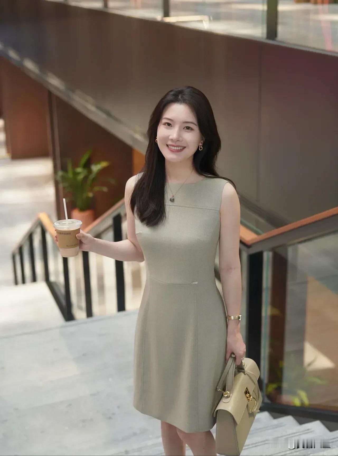 ☕️,,,𝘾𝙤𝙛𝙛𝙚𝙚𝙏𝙞𝙢𝙚有温度的生活是在每一个当下