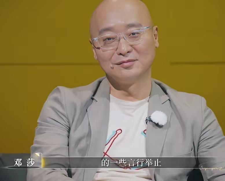 40岁岁的邓莎给所有女人提了个醒女人独立自主有自己的事业，才是王道。不是正在