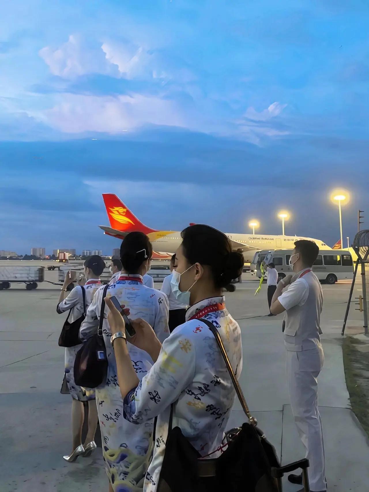 坚持打卡第十七天！！！海航空姐