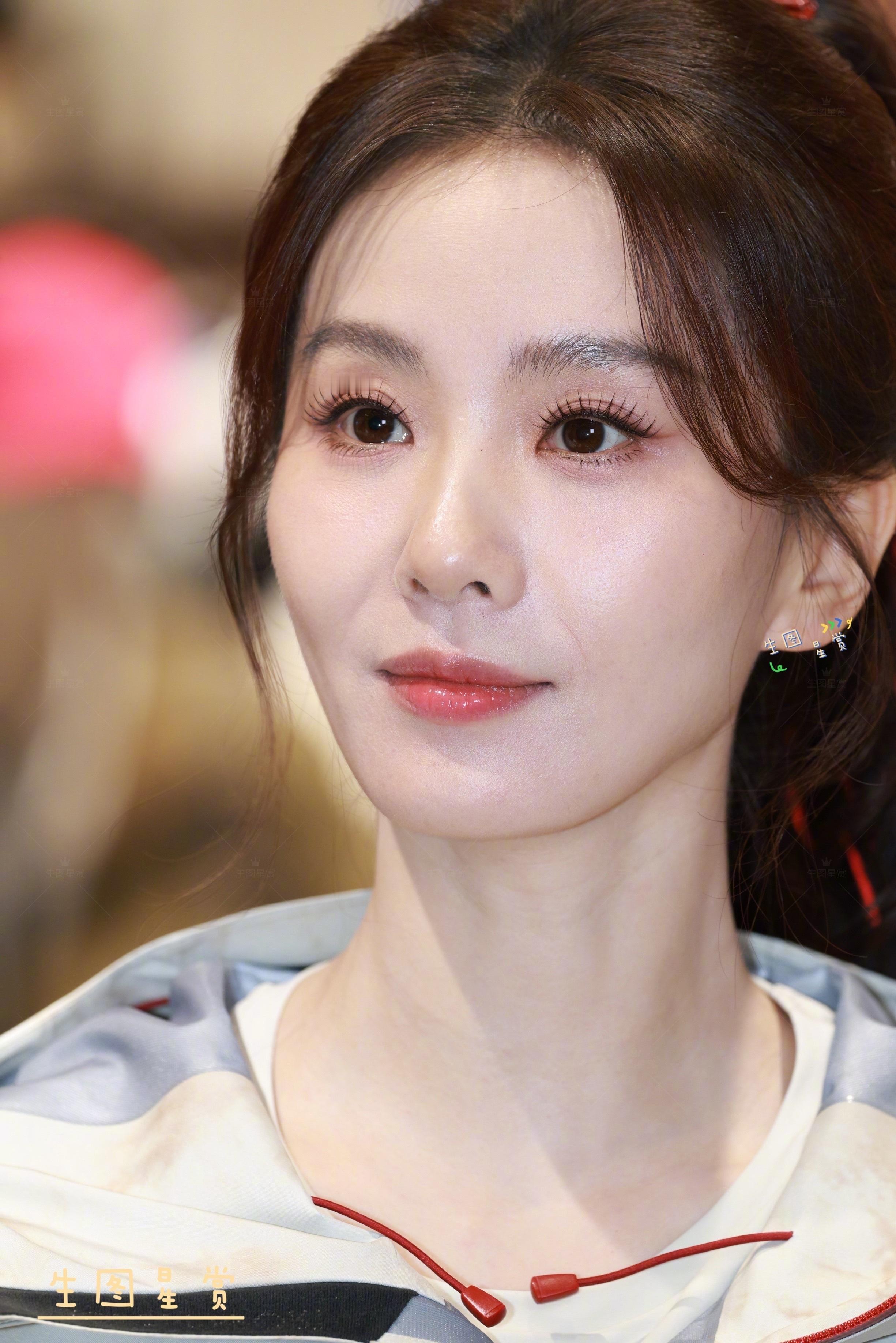 刘诗诗怼脸生图超高清镜头下真生图依然这么美丽