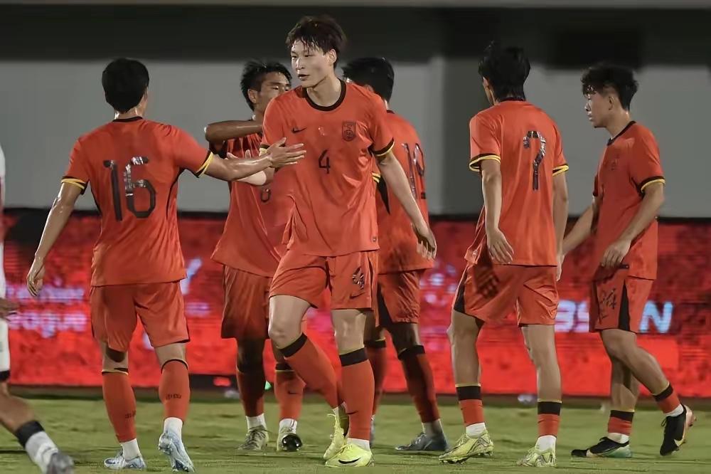 中国男足U17，今晚可能是最后一场决战了。不过，还好今晚直播，可以看到清晰画面
