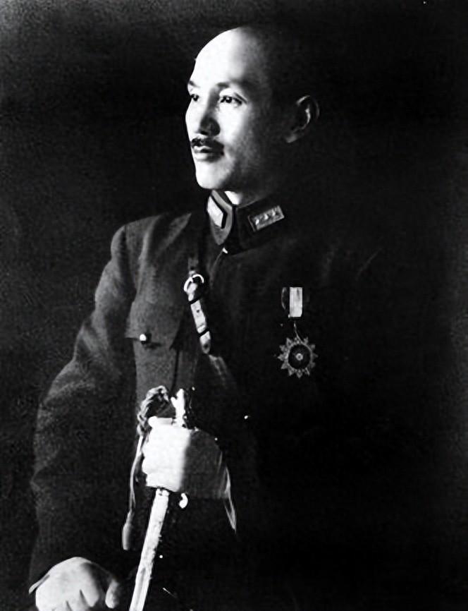 蒋介石侍卫长郝柏村晚年称：蒋介石最大错误，就是接受雅尔塔协定。1995年台北