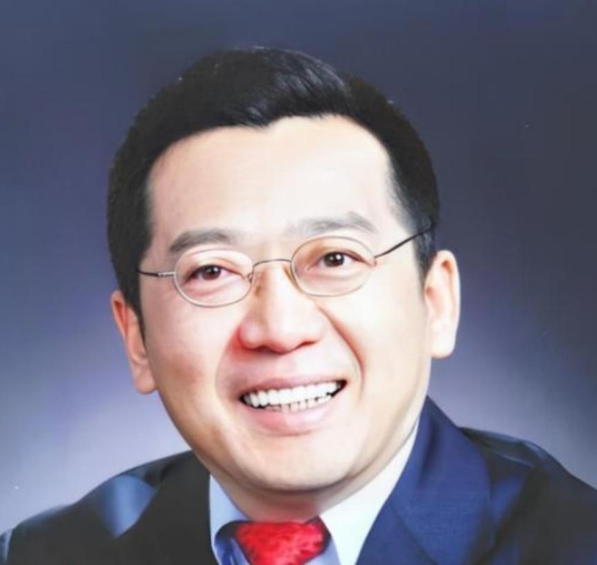 美国慌了！中国竟然出现第二个钱学森！千方百计的提出各种无理要求，就是为了阻止他登