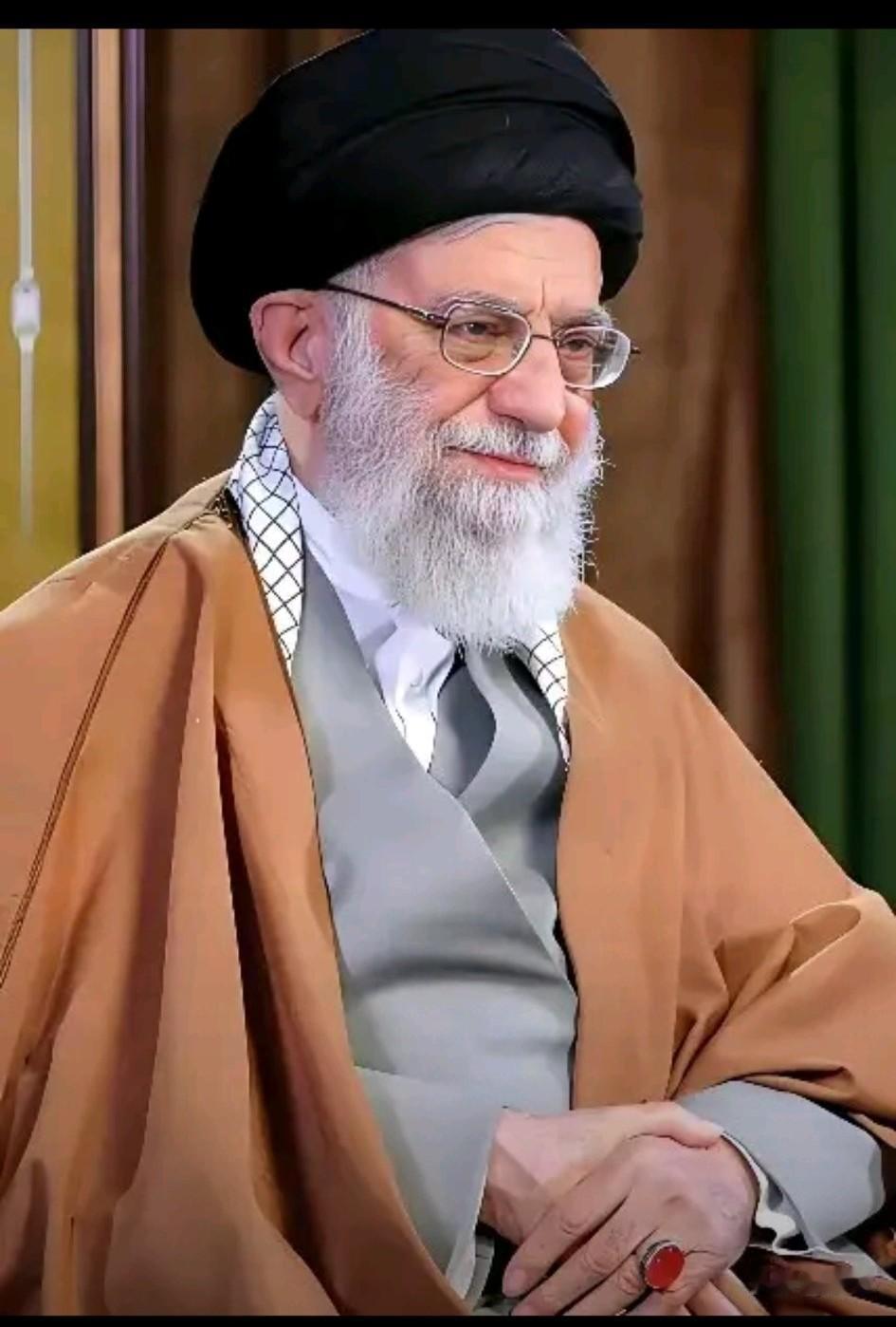 伊朗明明知道美国和以色列要打他，可以说打不打已经不是讨论的问题，就看什么时候打，