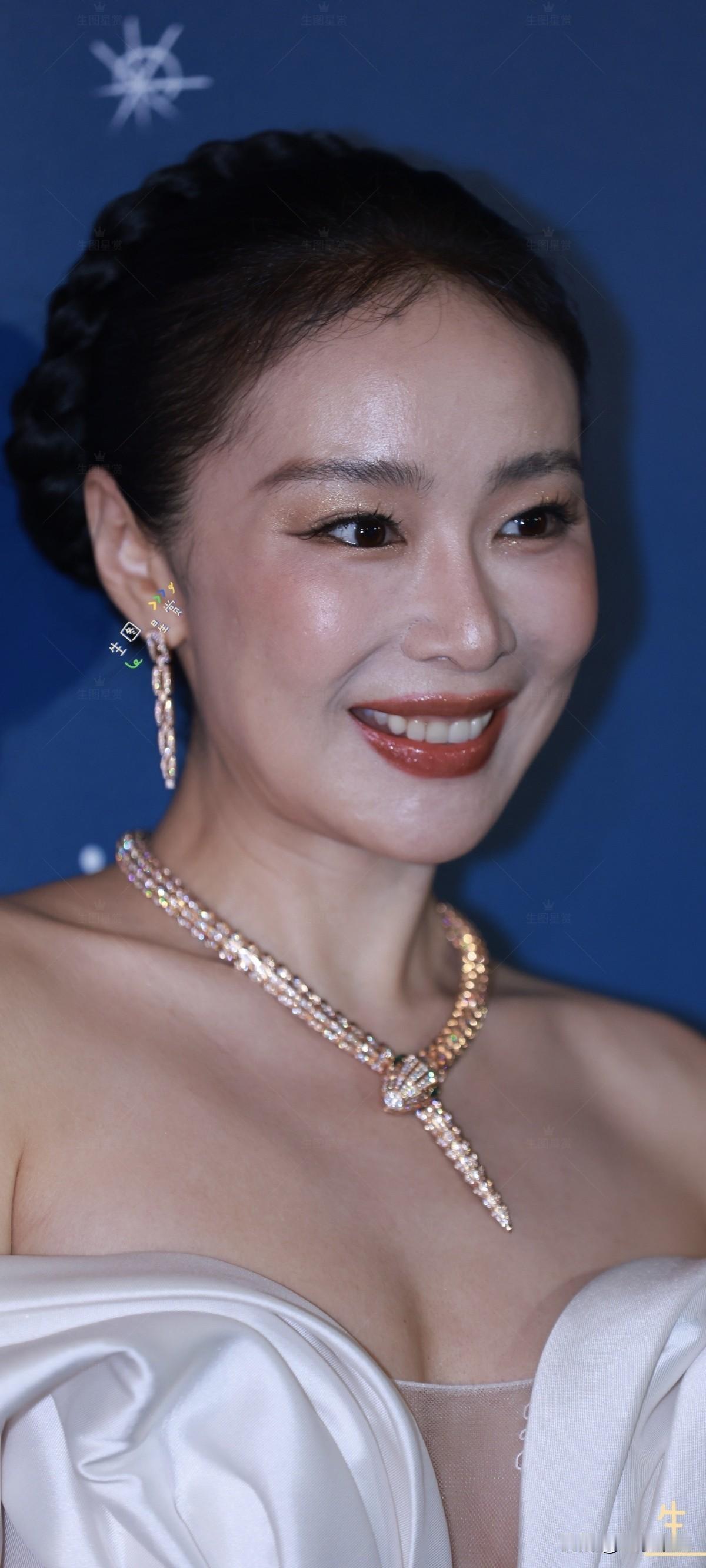 妆造好仙呀，颜值回春的大嫂敲靓