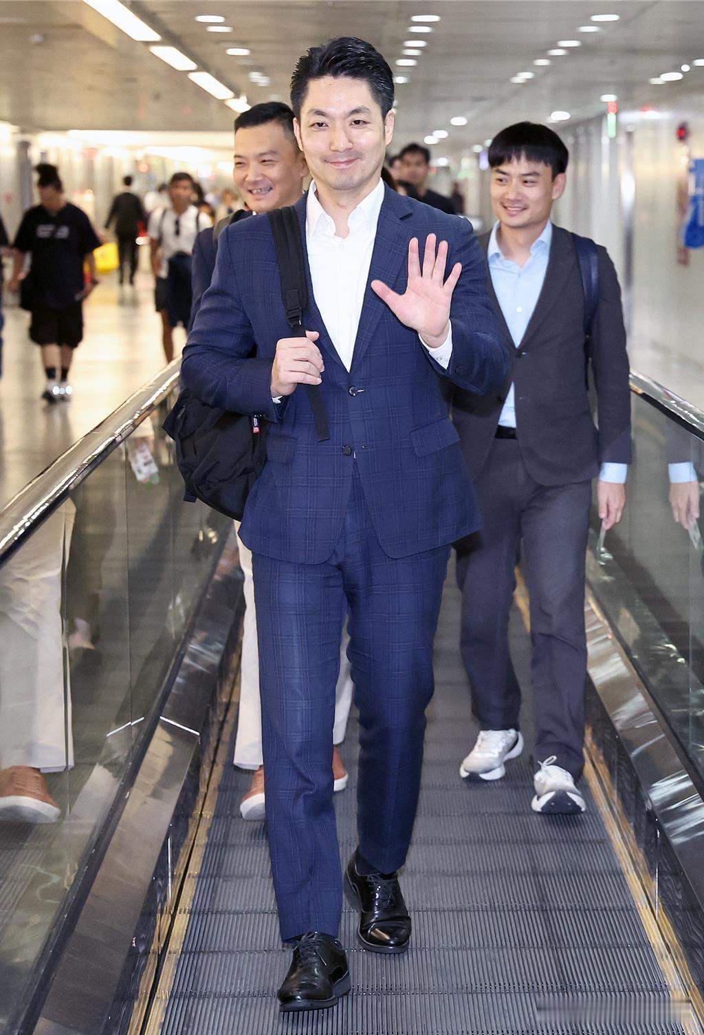 蓝营肉票退出台湾废监院往前一步赖清德11日公布新任台湾“监察院”正副院长、