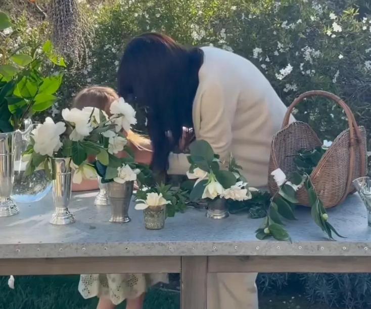 威廉王子一脉无缘王位，未来国王将会属于梅根的后代，英国将会出现黑人国王。英国神