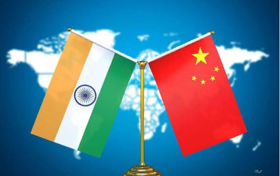 为什么现在没人说印度要超过中国了？看看数据就明白了！1990年，印度经济总量是中