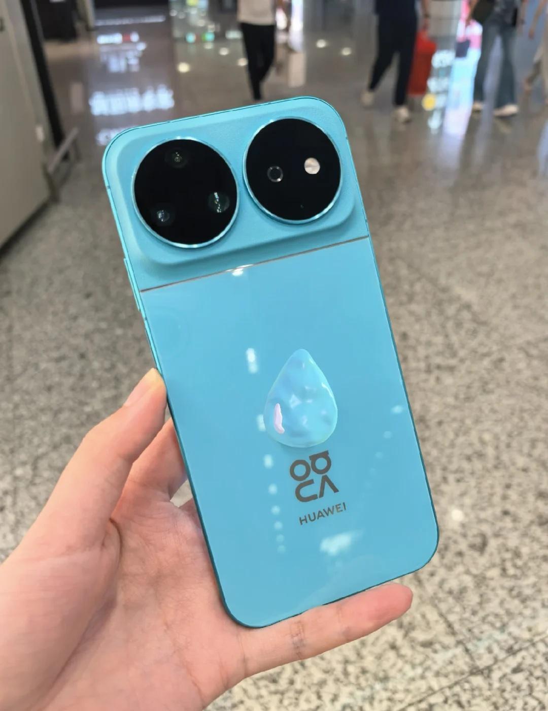 疑问用nova16的都是时团粉丝吗🤔记得去年给家人买了个nova15Pro
