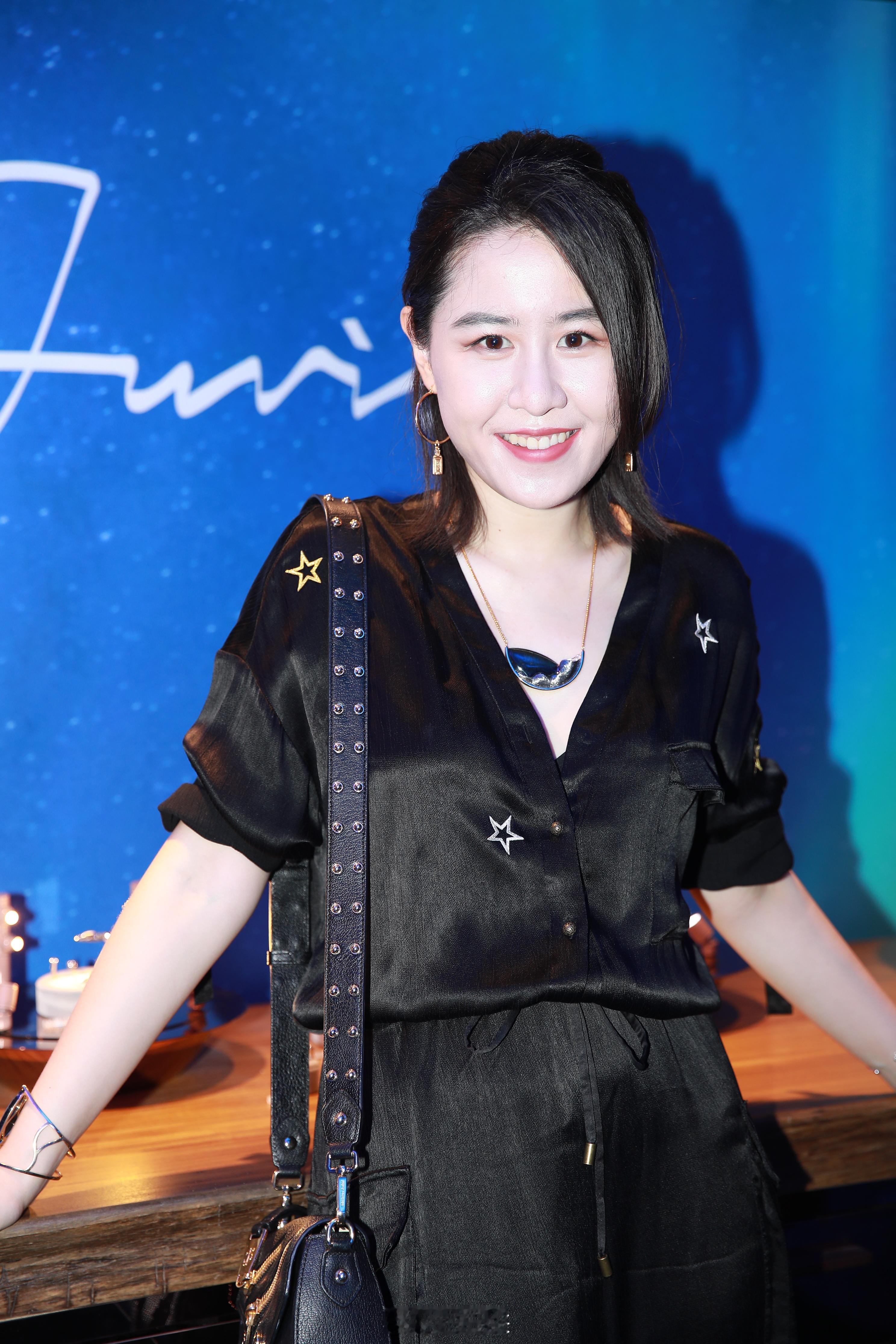 250珍姐[大笑][大笑][大笑]​​​