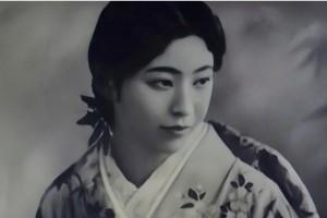 1937年的溥杰，在关东军的胁迫下30岁的他不得已与日本贵族出身的女人嵯峨浩在日