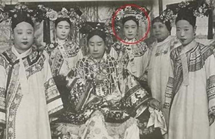 清朝慈禧最宠爱的小公主，因与太监相恋四年，最终被打断双腿，后半生生活令人唏嘘1