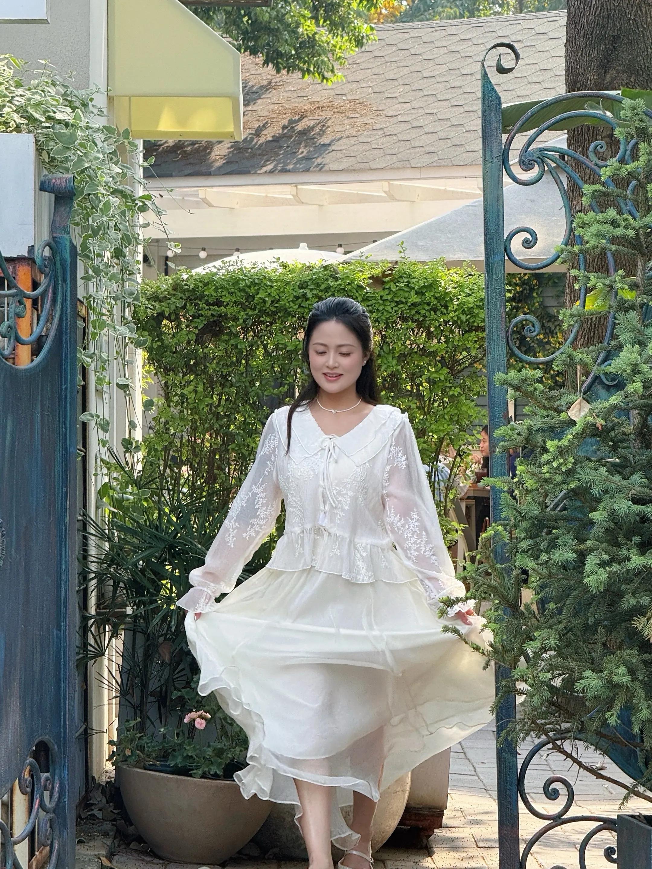 那天我经过一座花园