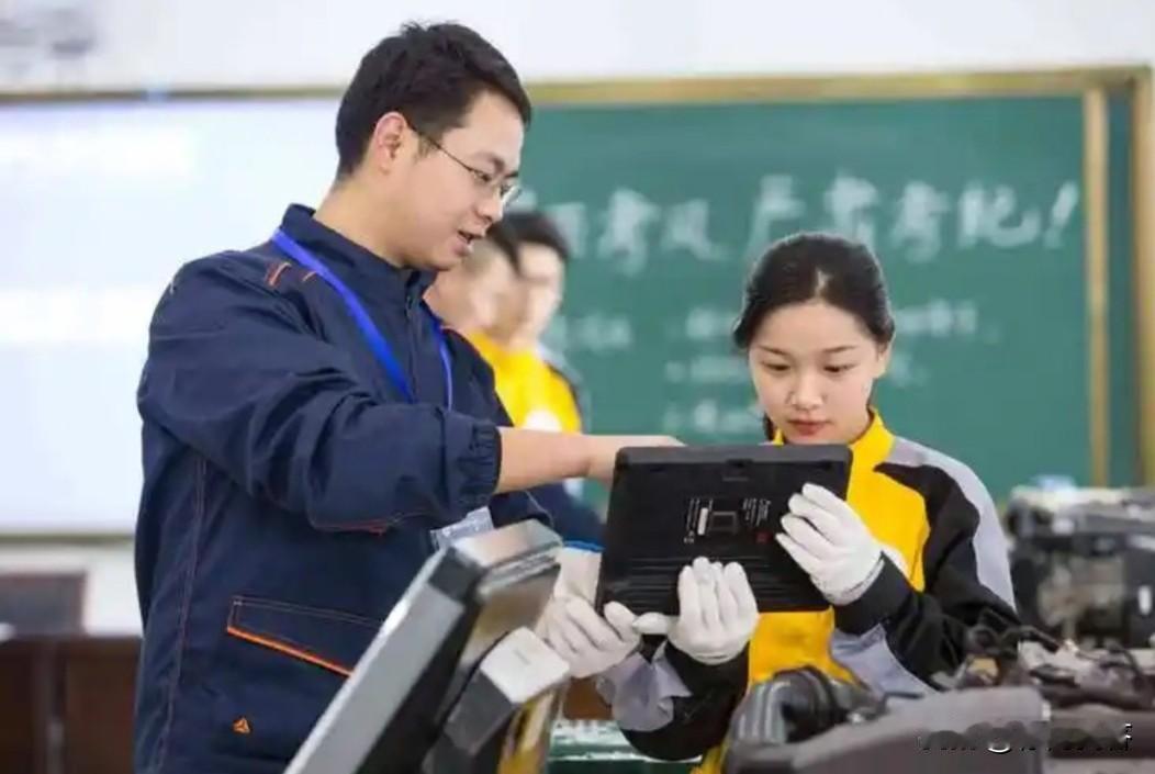 请问：事业单位的专技岗有编制吗？答案：有，‌事业单位的专技岗是事业单位正式编