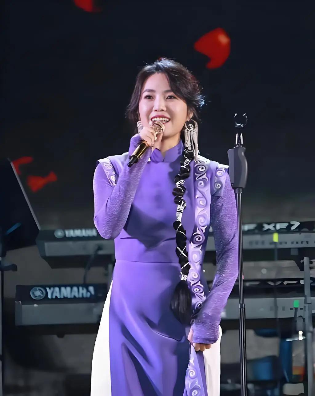 云朵深夜发声，这位歌手主播还是忍不住了。2月7号当天晚上深夜，云朵发布了严正的声