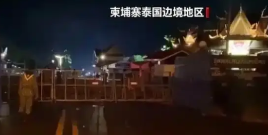 .柬埔寨求锤得锤！先得罪了中国，后打泰国的脸，现在好了，中国啥也不做就看着，