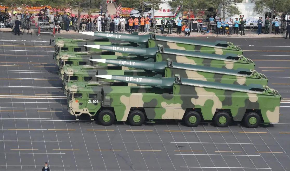 俄专家评价：中国武器虽然参数漂亮，但缺了一样最重要的东西，他说中国造的新式武器越