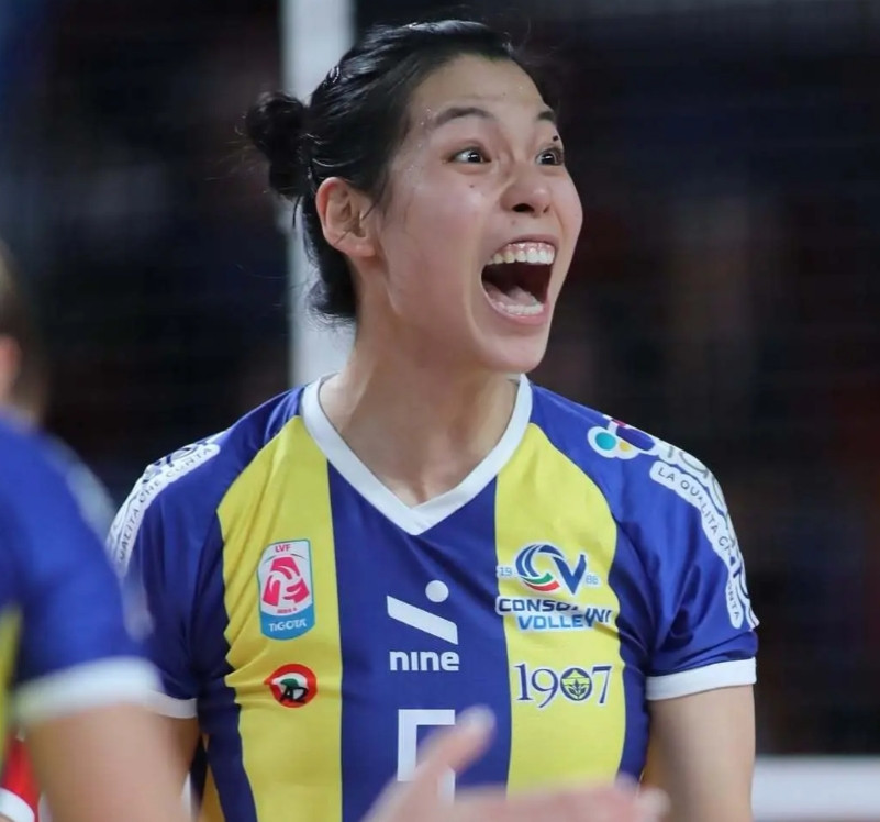 庄宇珊意甲常规赛数据如下：出战14场共打了51局，总得分224分，扣球514