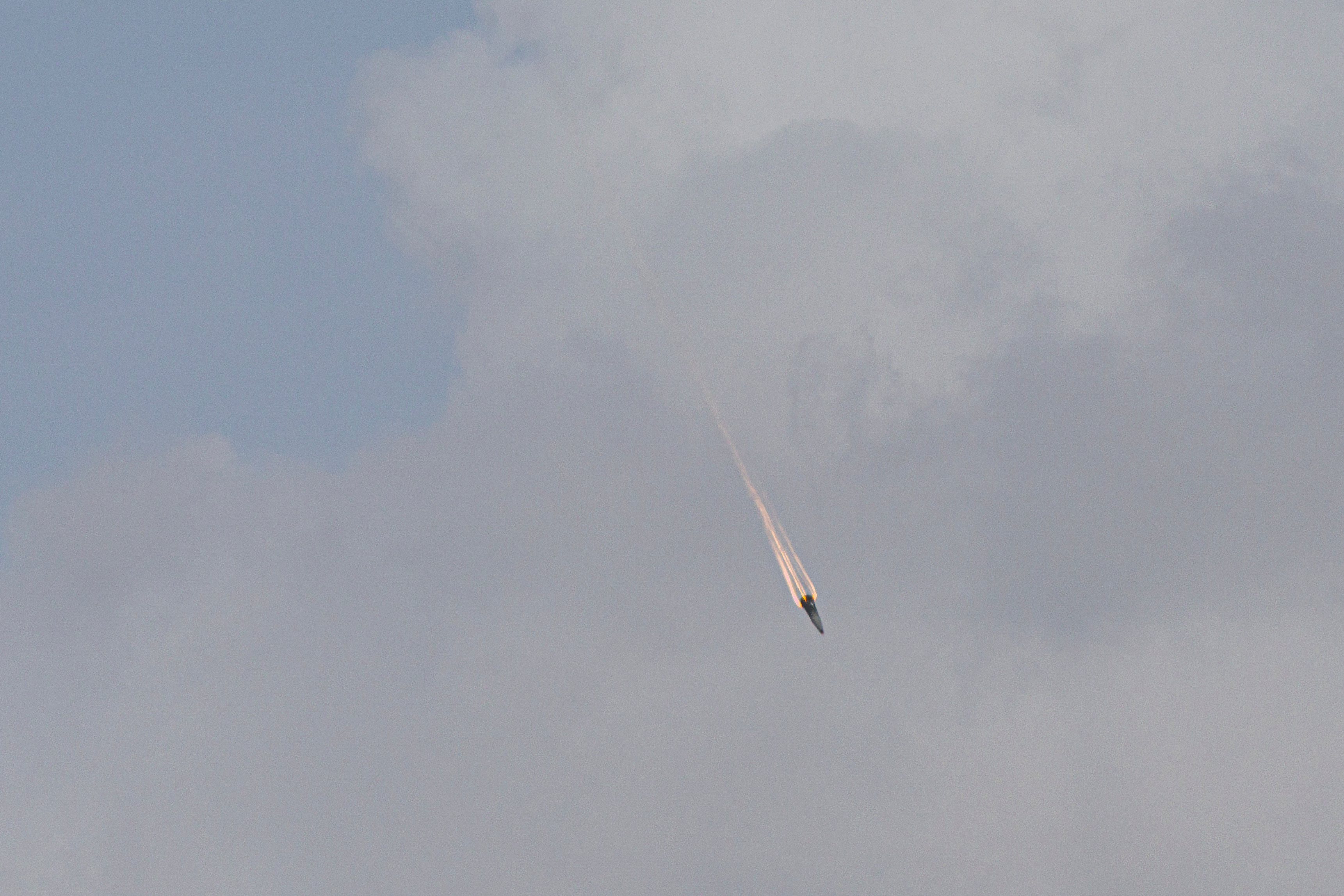 照片显示，周五袭击耶路撒冷老城的导弹碎片是一枚弹头2026年3月21日，《以色列