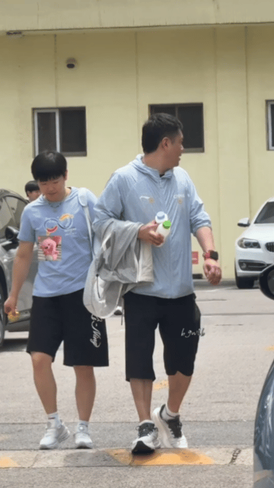 6.12日，新鲜的莎莎，和coco一起上训师徒一起去上训，边走还会边聊一下，