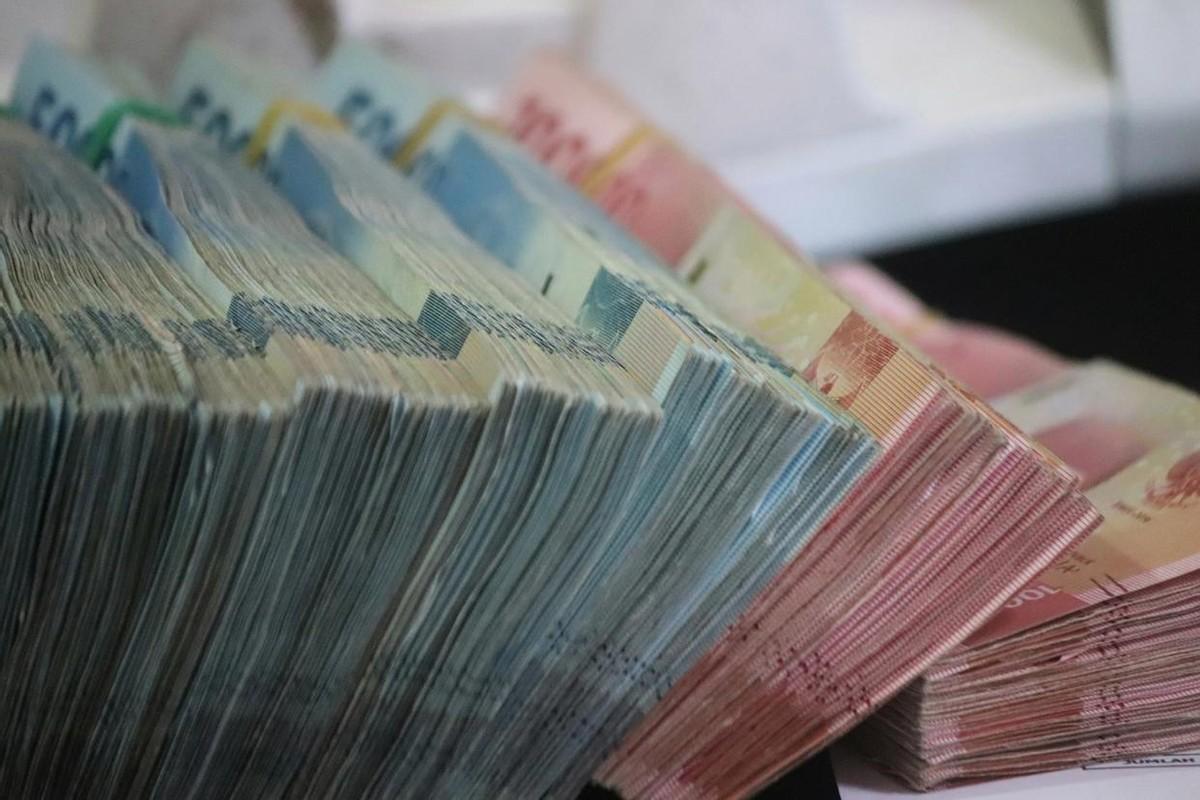 为啥定期存款不香了？据媒体6月10日报道：最近不少民营银行悄悄把三年期、五年期定
