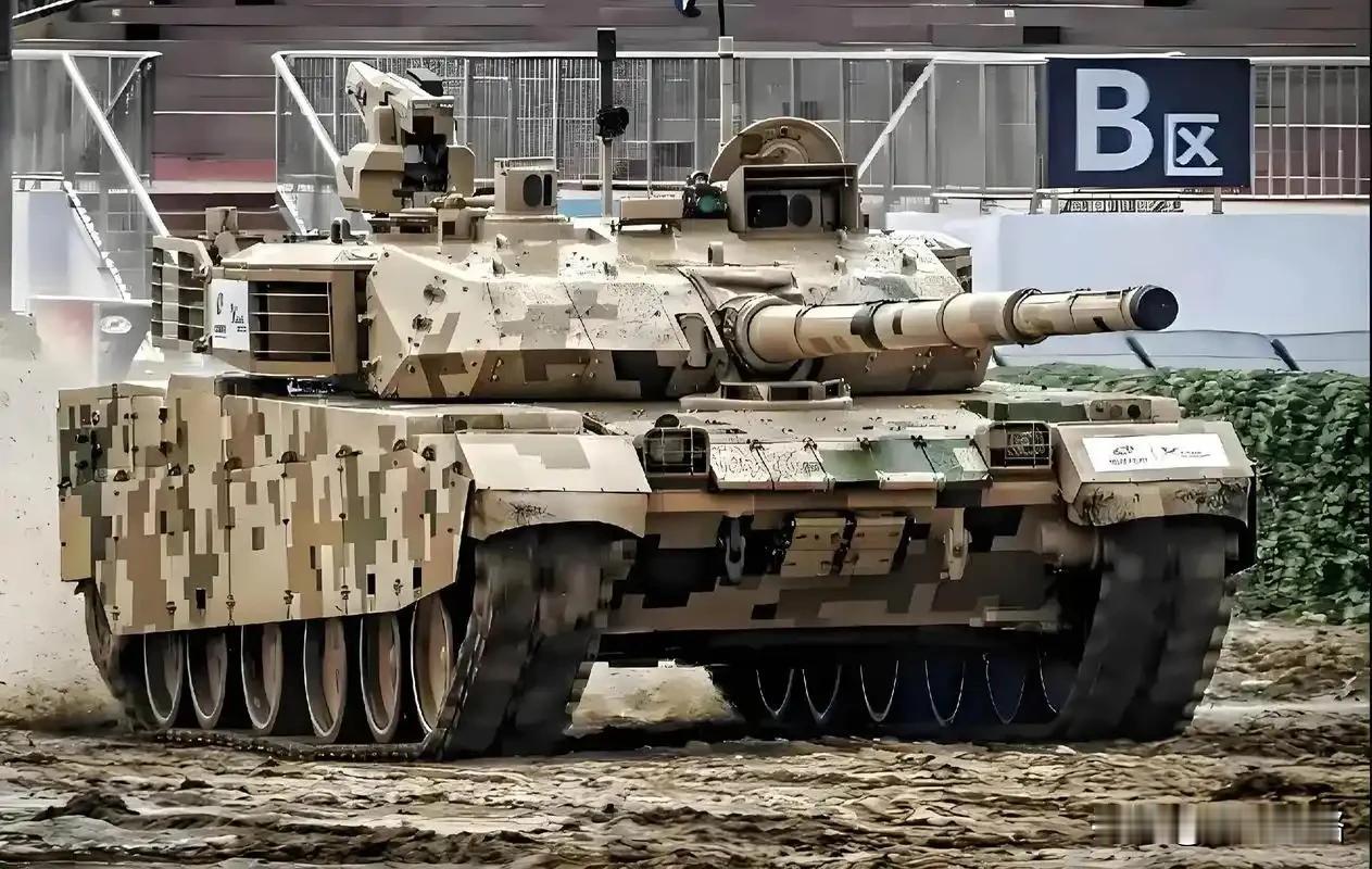 【中国VT4主战坦克炮在泰柬冲突中炸膛，听听老坦克兵解释原因】近日泰柬边界冲