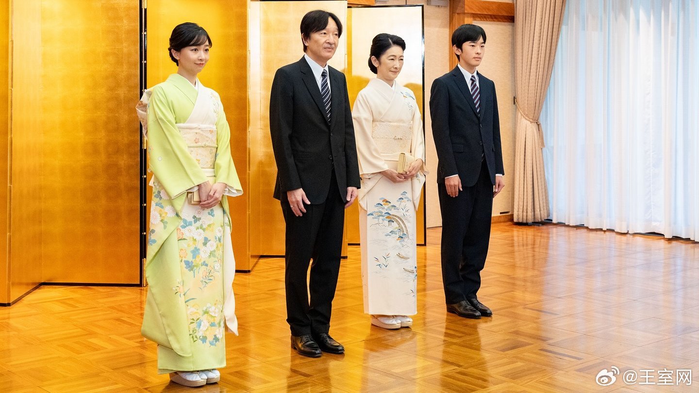 日本皇室9月10日，皇嗣文仁夫妇和佳子内亲王、悠仁亲王邀请首相石破茂及筑波大学