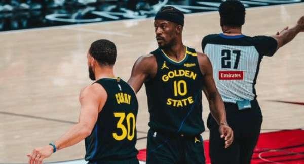 科尔捏着3500万合同那晚，库里正计算着工资帽百分比。你发现没，NBA所有顶薪