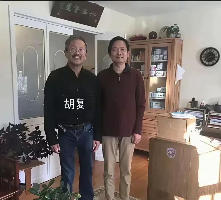 胡适嫡孙胡复：跨越中西的人生轨迹与家族传承在胡适先生跌宕起伏的人生故事之外，他