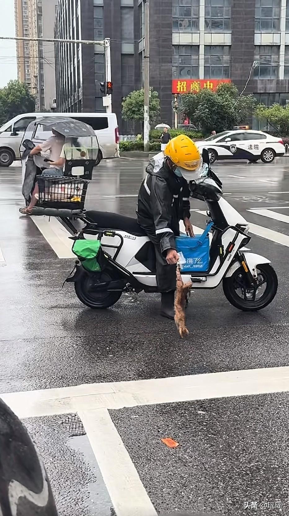 就这个行为，注定送外卖只是暂时的[比心]