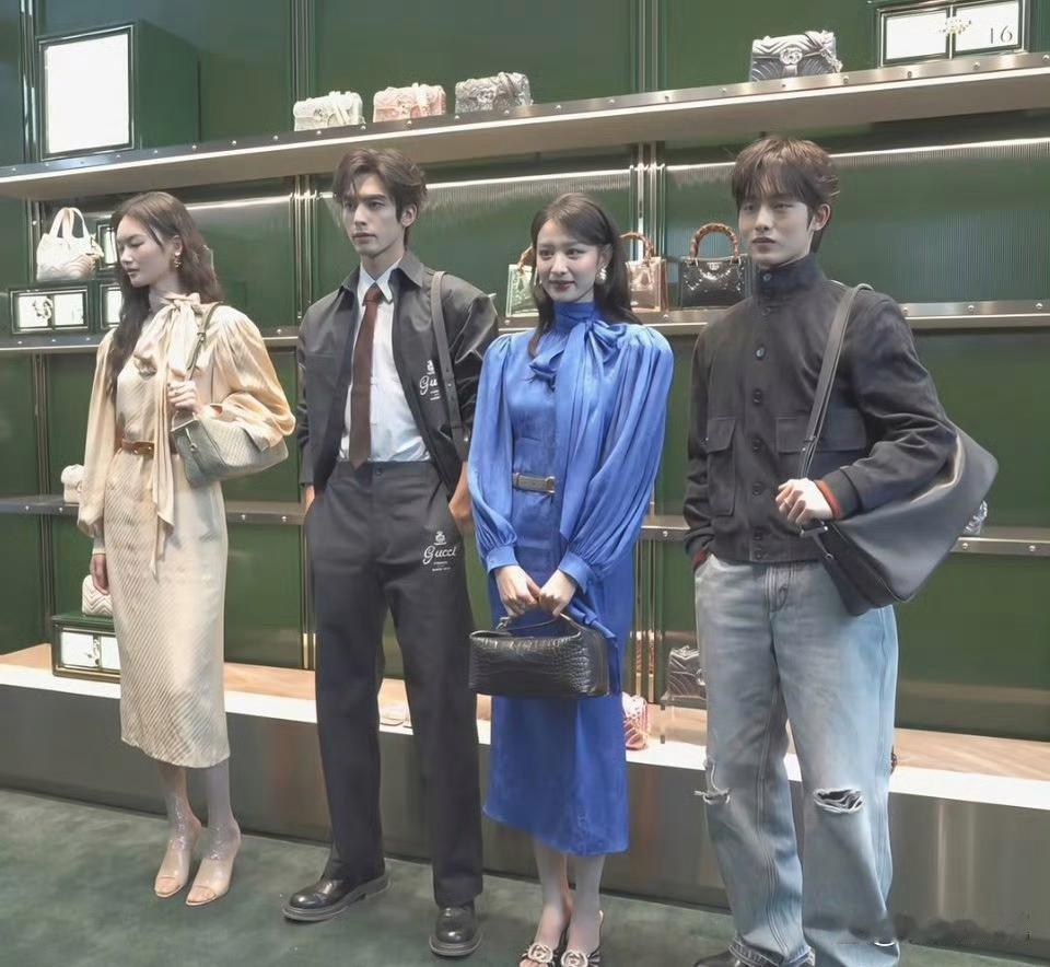 宋威龙和王楚然竟然同框了，两位都是神颜级别，什么时候合作一部剧就好了