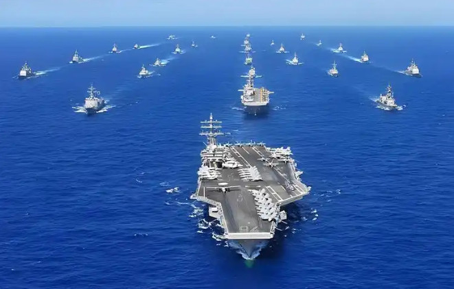 美军航母准备打伊朗之际，美国最致命的对手现身了，白宫立刻暴跳如雷！2026年1月