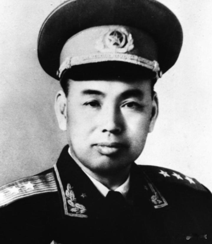 1969年，刘帅被疏散到南京。南京军区司令员许世友为改善刘帅的生活，亲自出马打猎